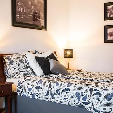 Konukevi Halby Luxury Chmielna 73b Varşova