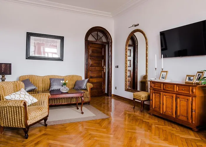 Konukevi Halby Luxury Chmielna 73b Varşova