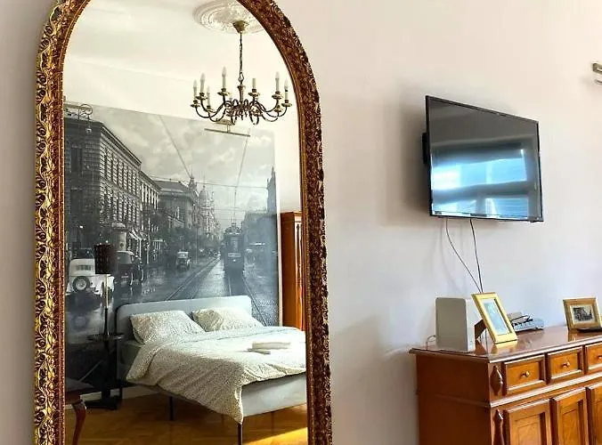 Halby Luxury Chmielna 73b Konukevi Varşova