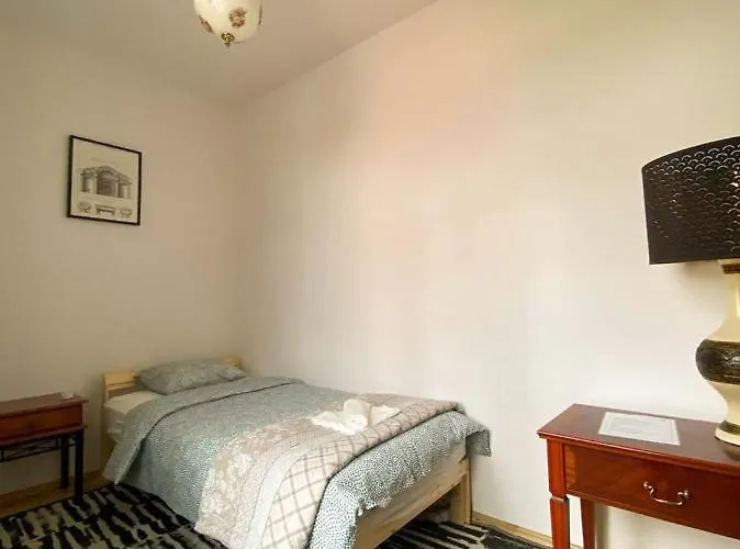 Halby Luxury Chmielna 73b Konukevi