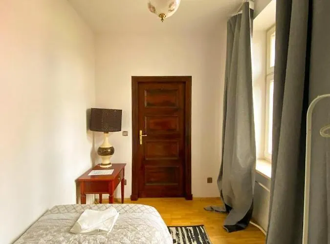 Halby Luxury Chmielna 73b Konukevi *