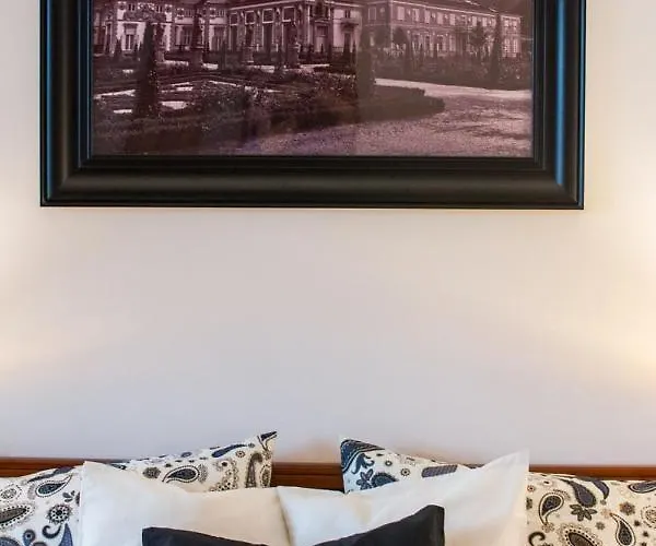 Konukevi Halby Luxury Chmielna 73b *