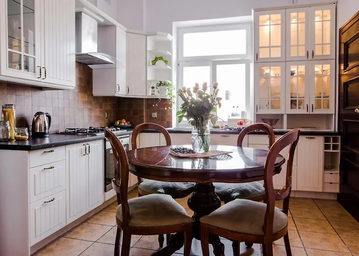 Konukevi Halby Luxury Chmielna 73b