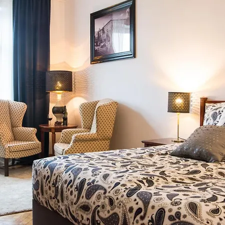 Gasthuis Halby Luxury Chmielna 73b